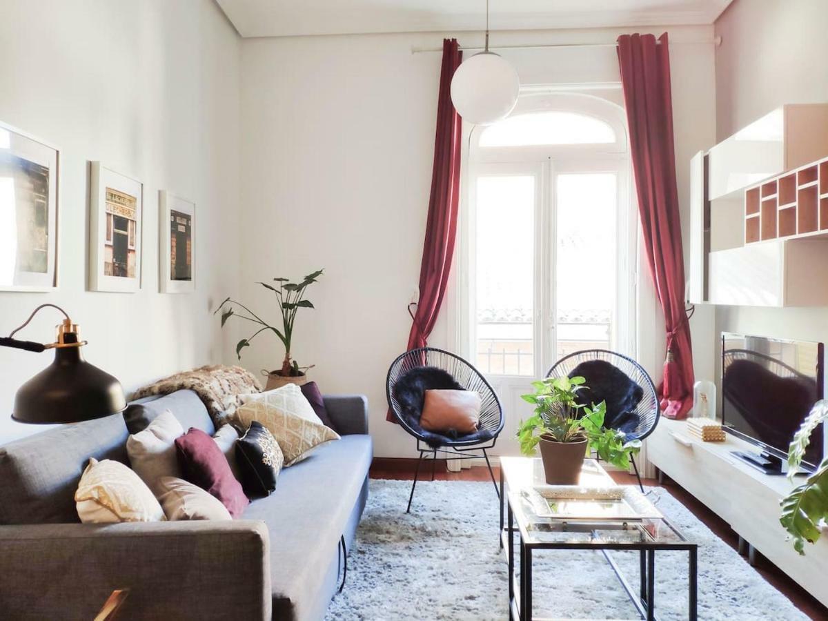 Puerta Del Sol Boutique Apartment มาดริด ภายนอก รูปภาพ