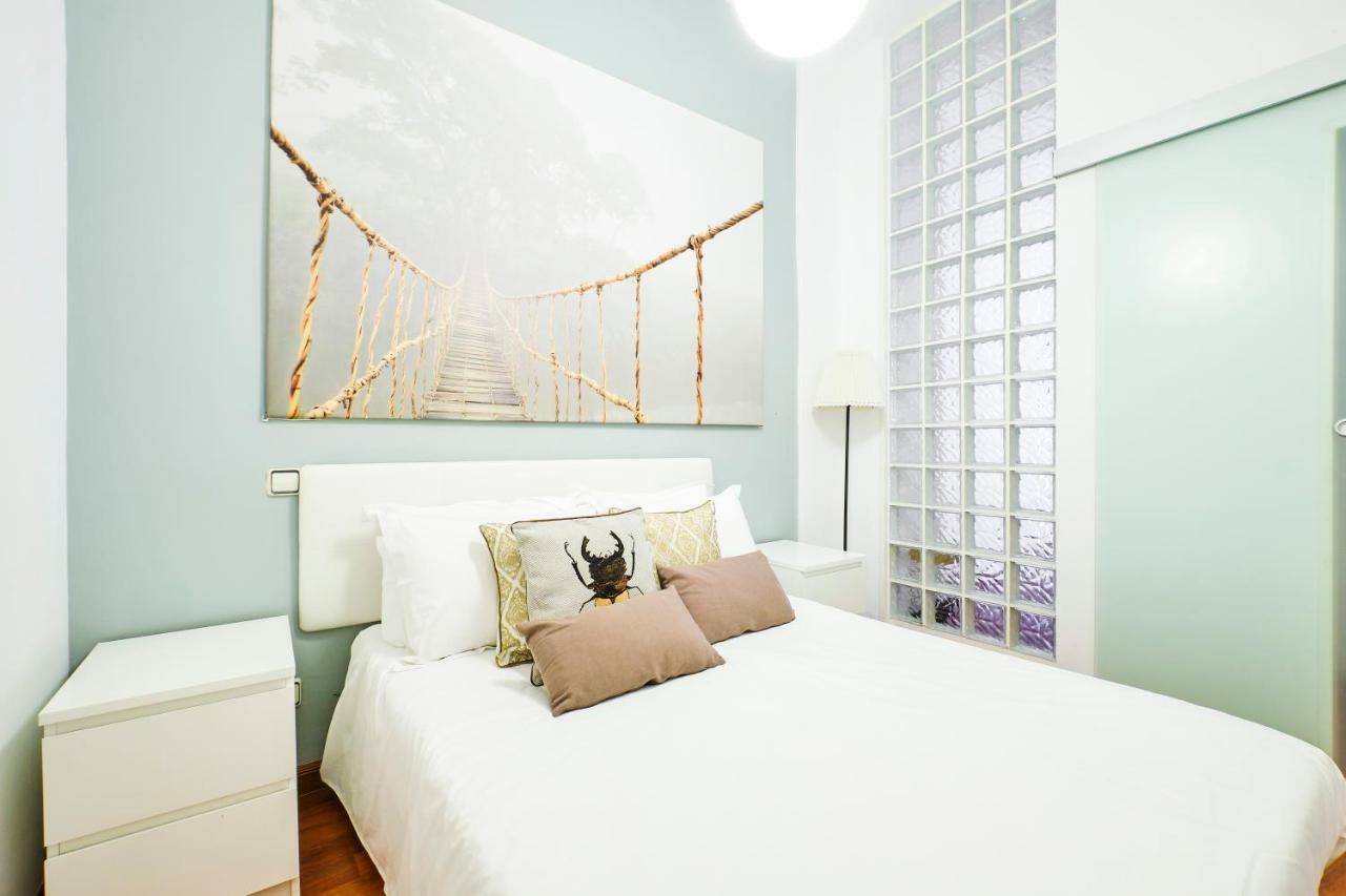 Puerta Del Sol Boutique Apartment มาดริด ภายนอก รูปภาพ