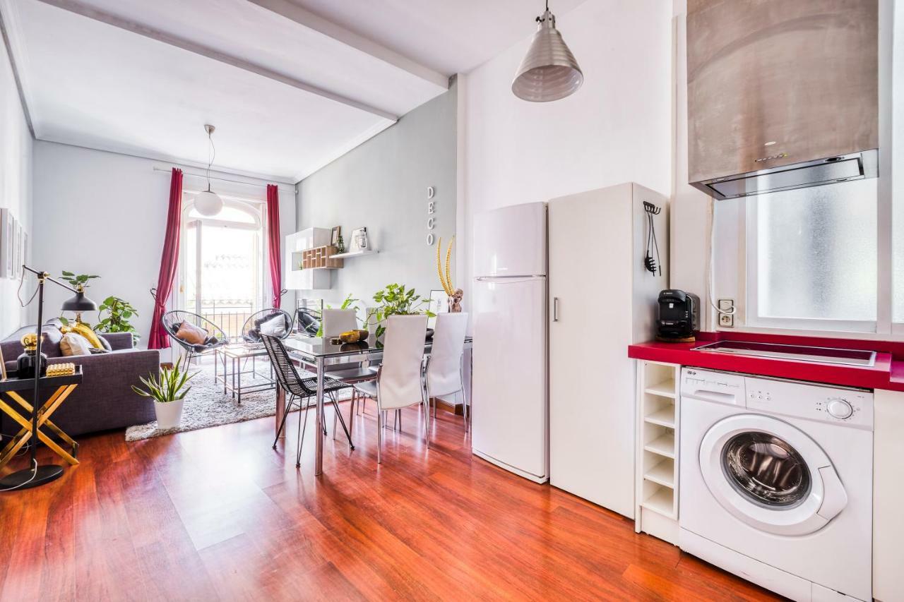 Puerta Del Sol Boutique Apartment มาดริด ภายนอก รูปภาพ